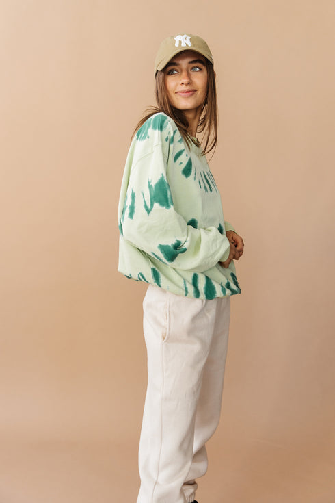 Under Control Tie Dye Pullover // Green